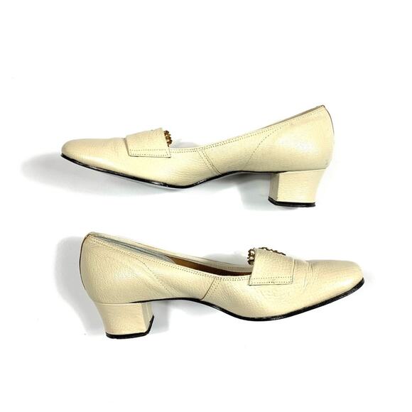 Vintage Cream Embellished Dressy Round Toe Low Block Heels - Picture 5 of 10